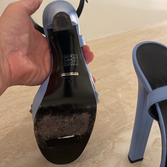 Gucci Studded Platform Sandals Size 37. - Picture 10 of 12